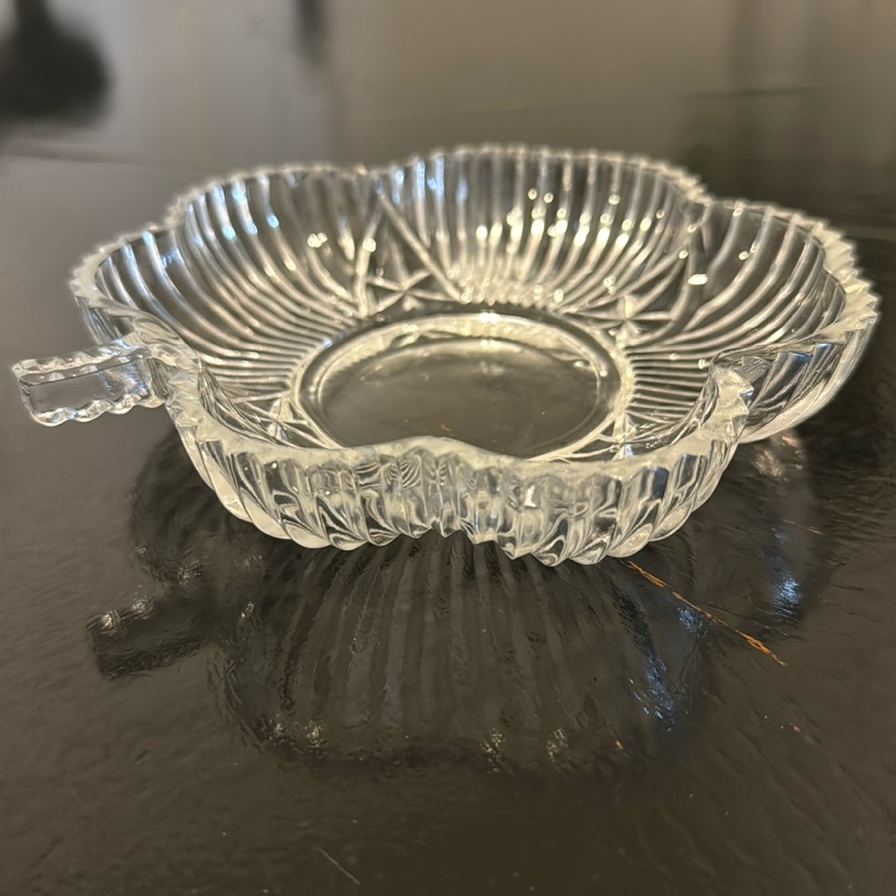 Vintage Shamrock Clover Leaf Candy Nut Trinket Dish Clear Glass